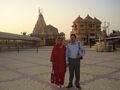 Somnath temple Author with wife.JPG