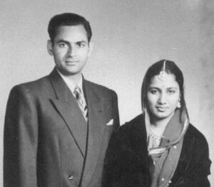 Gyan Wati and Satyendra Prasanna Singh Family.jpg