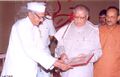 गांधी विद्यामंदिर में श्री दौलतराम सारण के साथ हैं राज्यपाल अंशुमनसिंह और मिलापचंद दुगड़, 2004