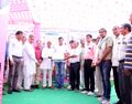 2 अक्टूबर 2022 को राजकीय उच्च माध्यमिक विद्यालय बिरमसर के प्रांगण में जाट बौद्धिक मंच रतनगढ़ की टीम के सदस्यों द्वारा श्री ‌दुलाराम जी सारण को 11 सितम्बर 2022 की फोटो ‌फ्रेम‌‌‌ भेंटकर सम्मानित किया गया।