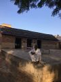 बेसवा गांव के कायमखानी परिवार की ईंटों से बनी ऊपर-बंधी छान की तिबारी